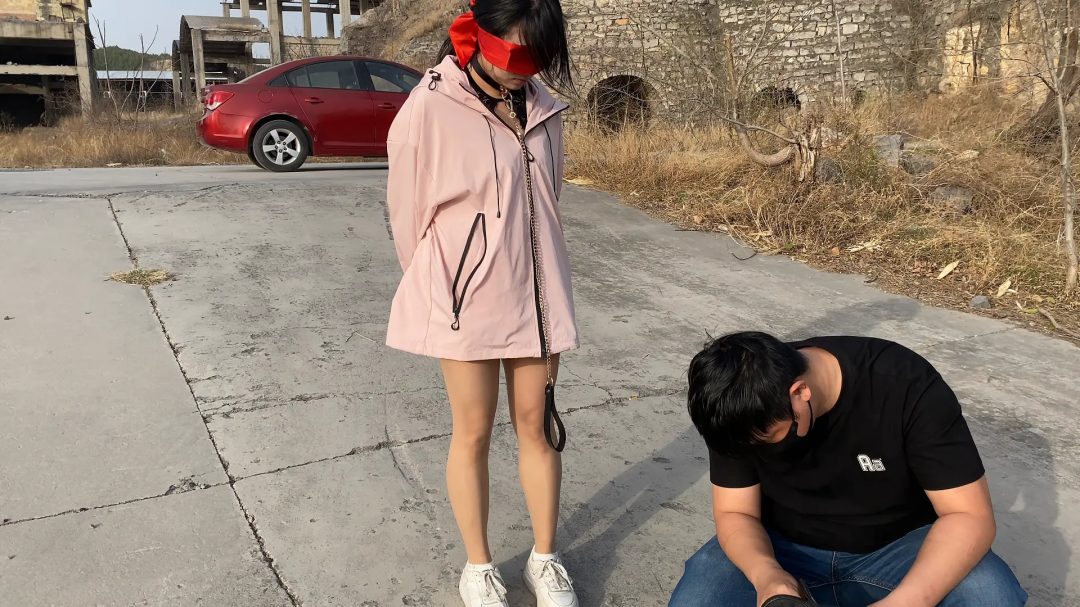 林曦儿 户外健身 俯卧撑 平板支撑 蹲起 绑分腿-2
