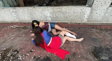 神奇女侠营救女超人-1