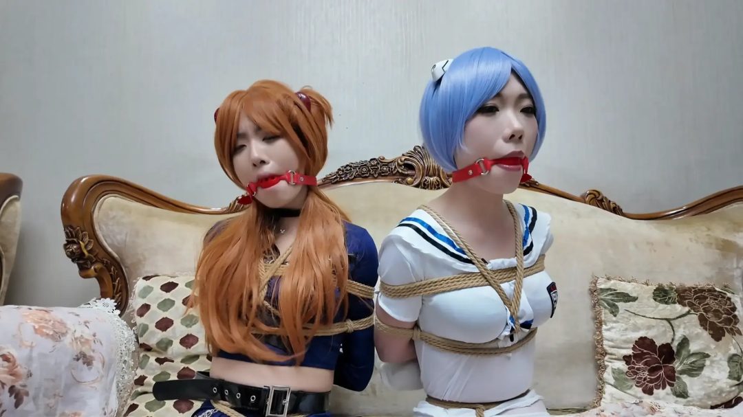 完蛋！我把美女捆绑了？——双人成缚？EVA暖暖换装玩弄！-1