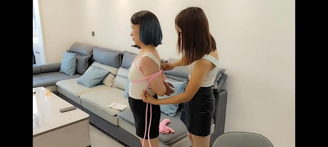 推销员的遭遇（上门推销产品，结果把自己搭进去了）-3