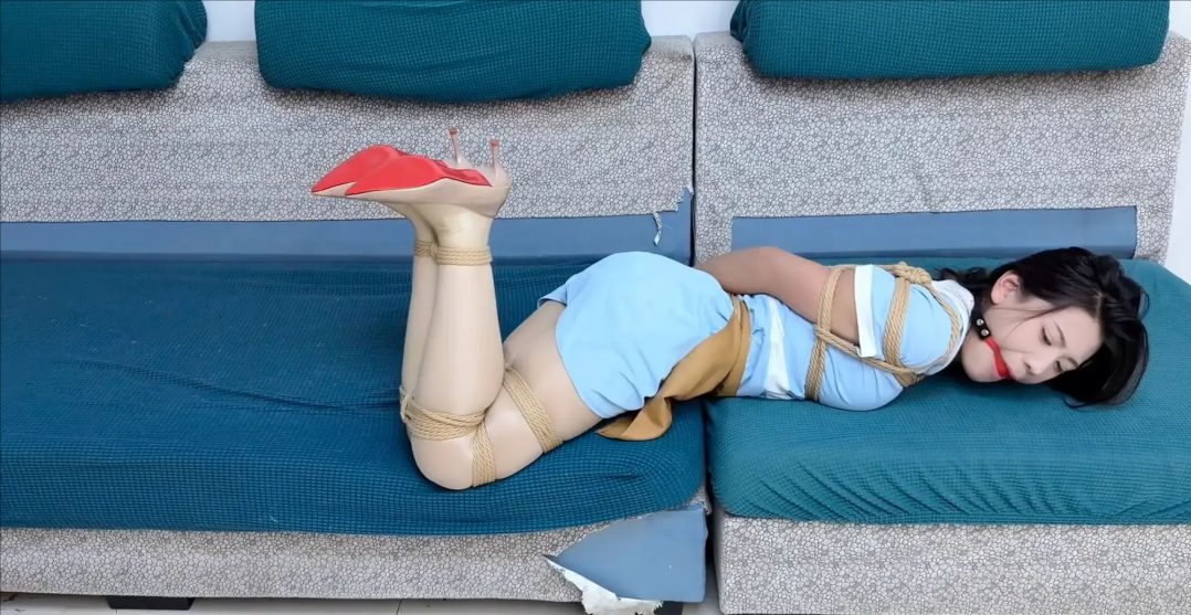 绳迹暖暖·灵儿·蓝色好利来制服-8