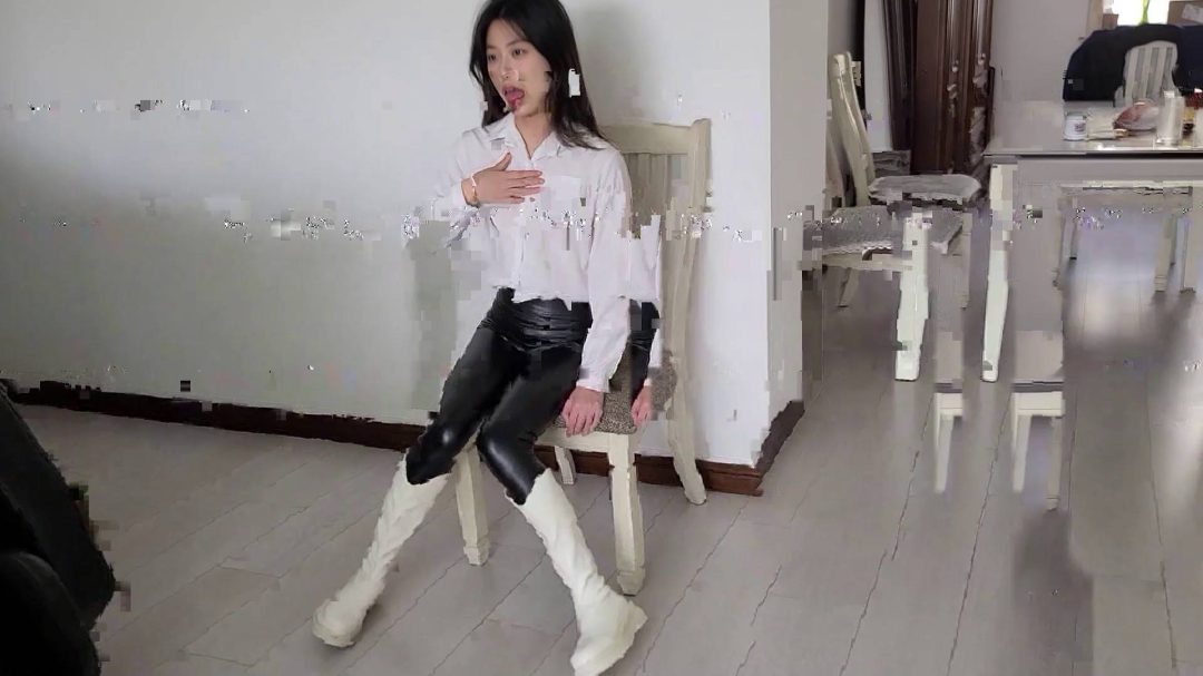 女反派（4）性感的皮裤女-3