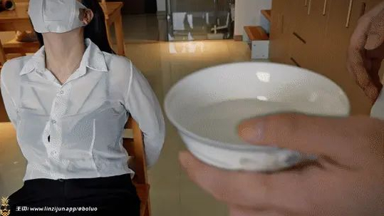 粉丝定拍剧情向：蔡老师第七集！老虎凳电击惩罚 追问绝密名单，蔡老师坚韧不拔惨遭折磨！泼水！鞭打！耳光！脚底TK抽打！电击！-1