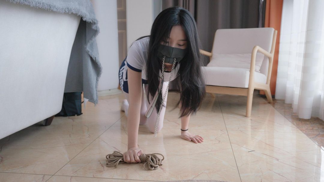 【悠米】《痴汉与少女》（下）K9小狗日常训练+狗碗喂食喝奶+口球收集口水+浴室冲洗+毛巾盖脸浇水+呼吸限制+跪地爬行+和小狗生活的一天+驯养指南-7