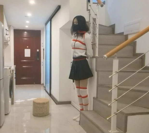 简单操作的小高手自缚教程-3