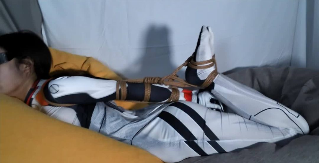 绫波丽常服+战斗服，日式单腿吊缚+直臂驷马-5