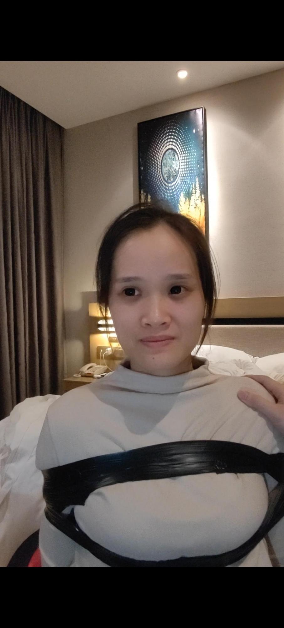 媳妇的伪装外出2 封嘴+盲片 (纯黑美瞳）-4
