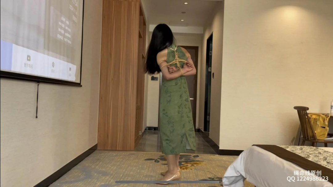 莱娅五花挣扎挠痒-2
