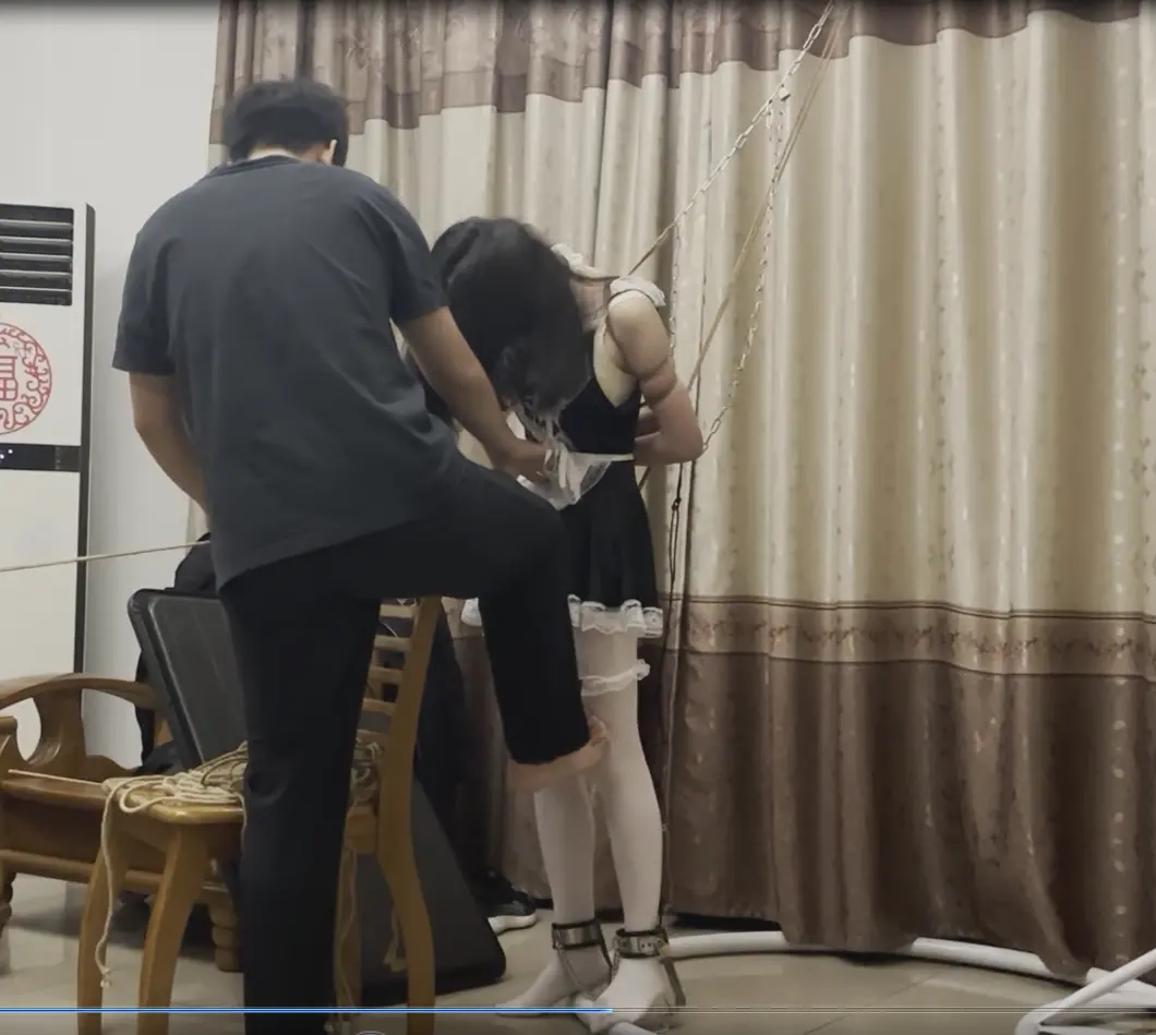 客户定拍调教之两小时踮脚股绳摩擦灾难，之前作品有吊缚股绳摩擦元素，客户觉得不过瘾想要皮皮来一段两小时吊缚股绳摩擦体验-5