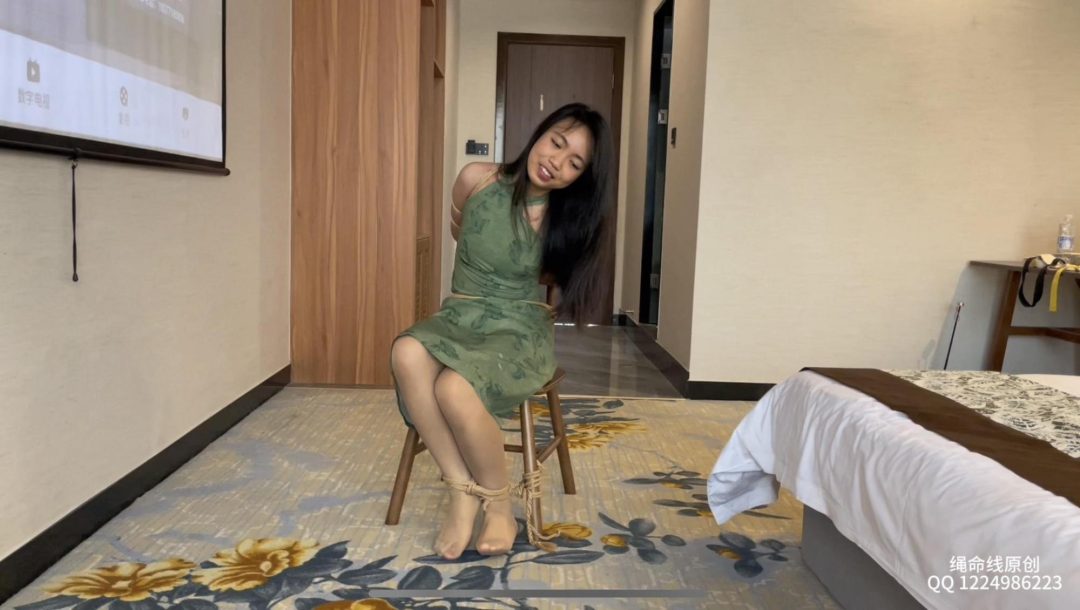 莱娅五花挣扎挠痒-4