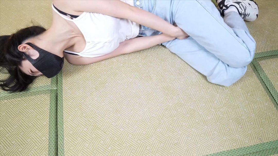 嗷嗷瑜伽强制拉伸，踩裆-4