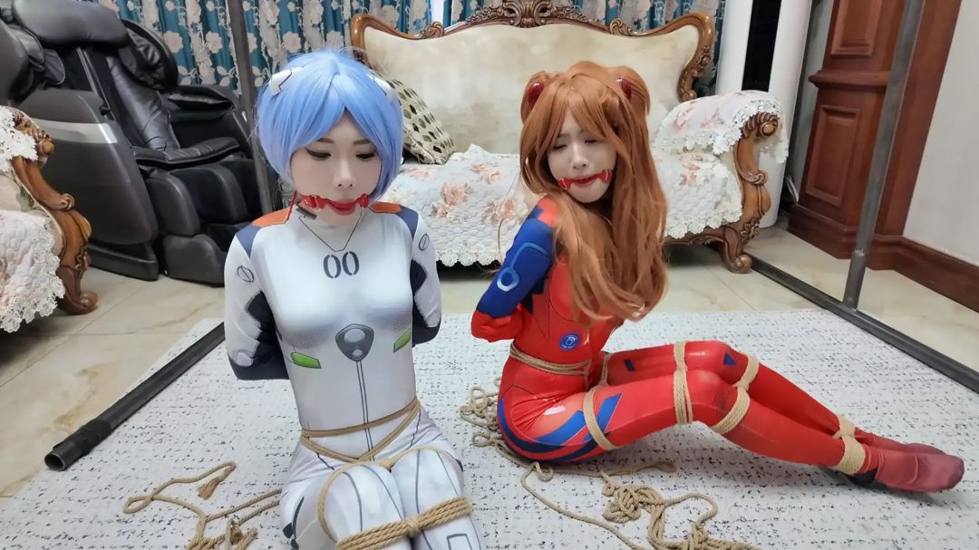 完蛋！我把美女捆绑了？——缚神挑战？落难的EVA等身手办！-12