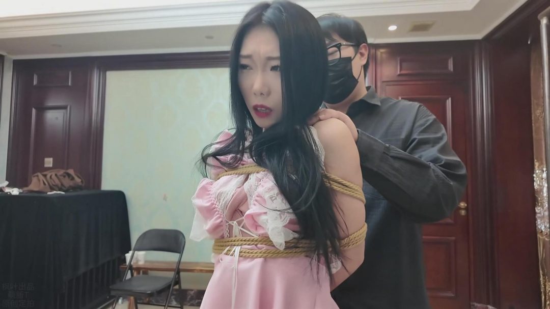 与谁共眠·姐妹终成笼中鸟-3