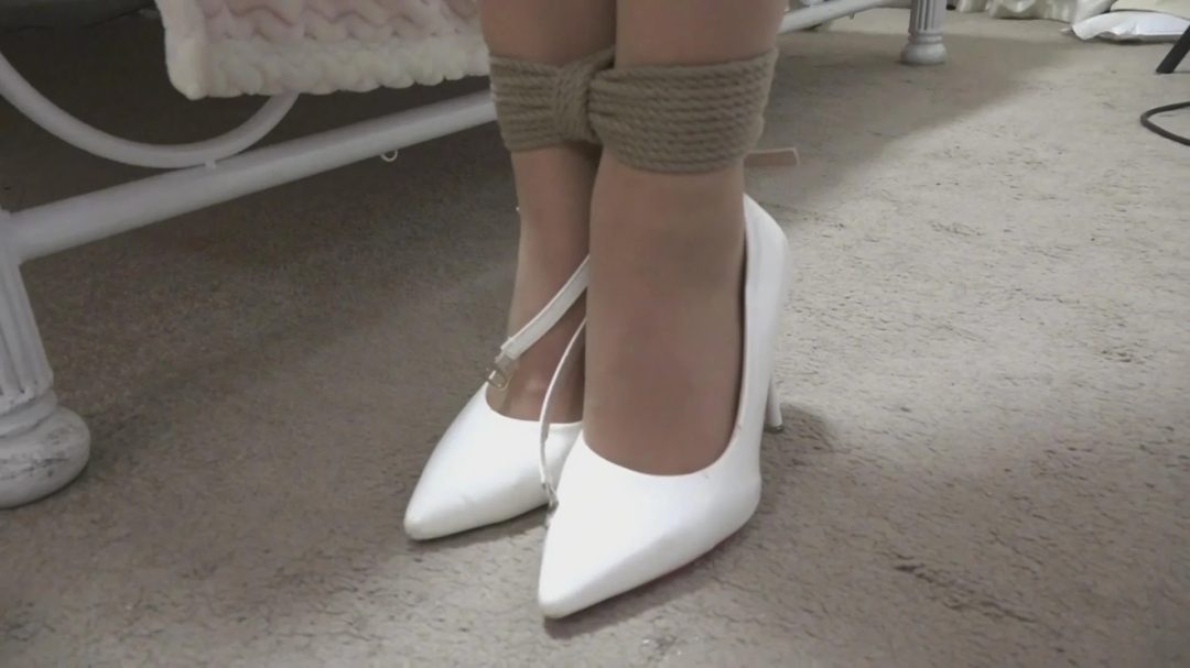猎美陷阱·丝袜包裹的美女蚕-3