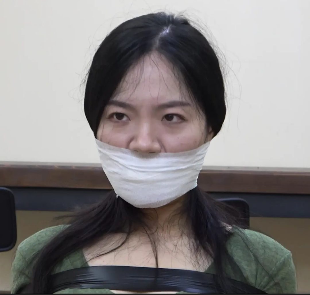 【半岛定制】入室绑架柔弱的海语-9
