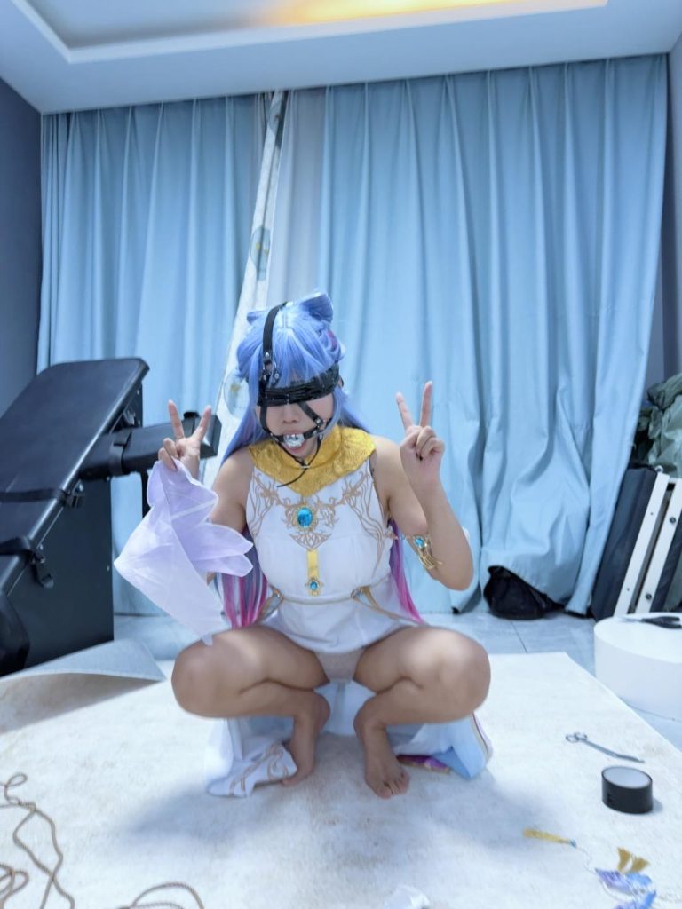 【咕cos】冬儿地狱败北记（下）-痒刑床完结篇 脚心痒责、金属口球、鼻钩抬头、羞耻蹲-1