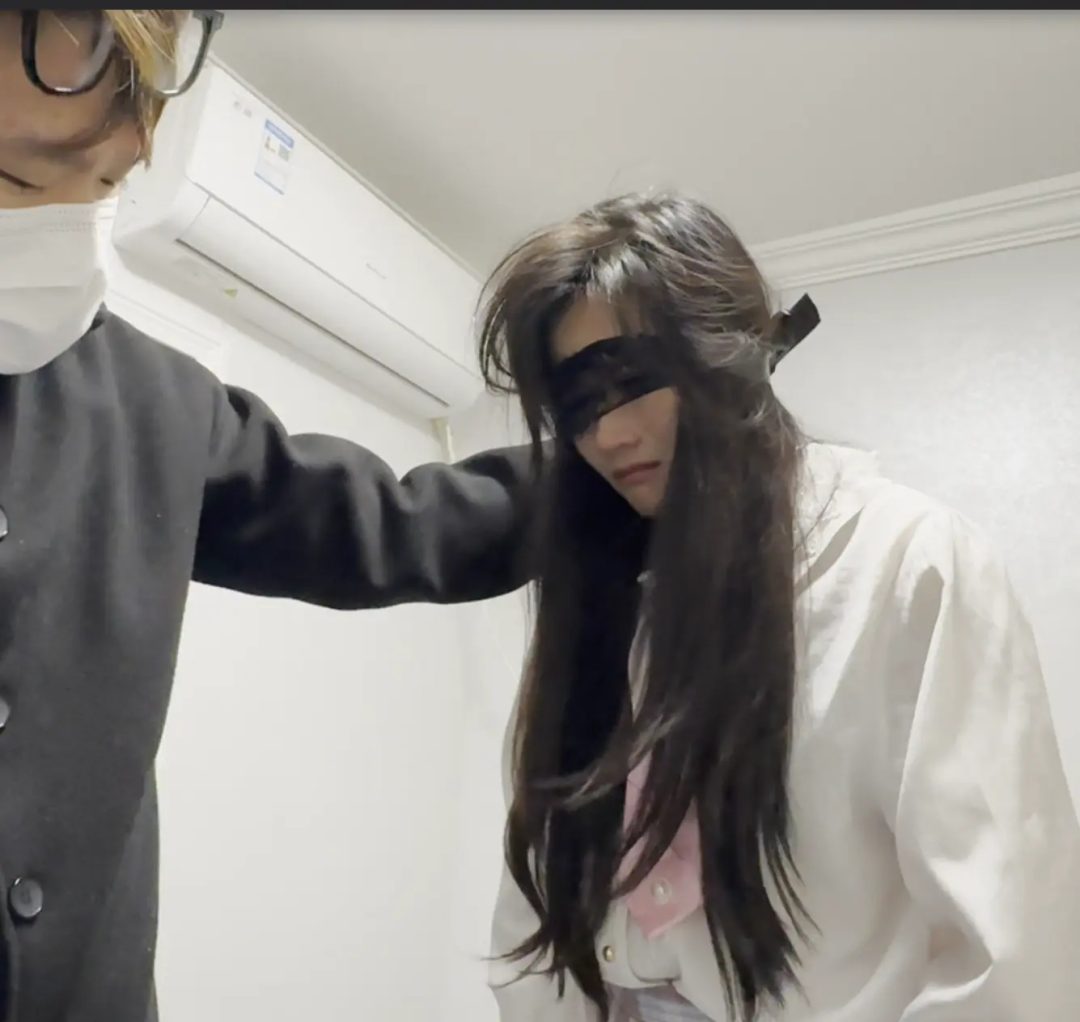 羞辱真打哭不称职的家教-9