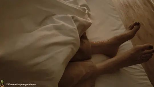 【真实忽悠同学入圈】第三集：喝多叫不醒小茹，索性先偷玩美足！舔脚！裸足！-3