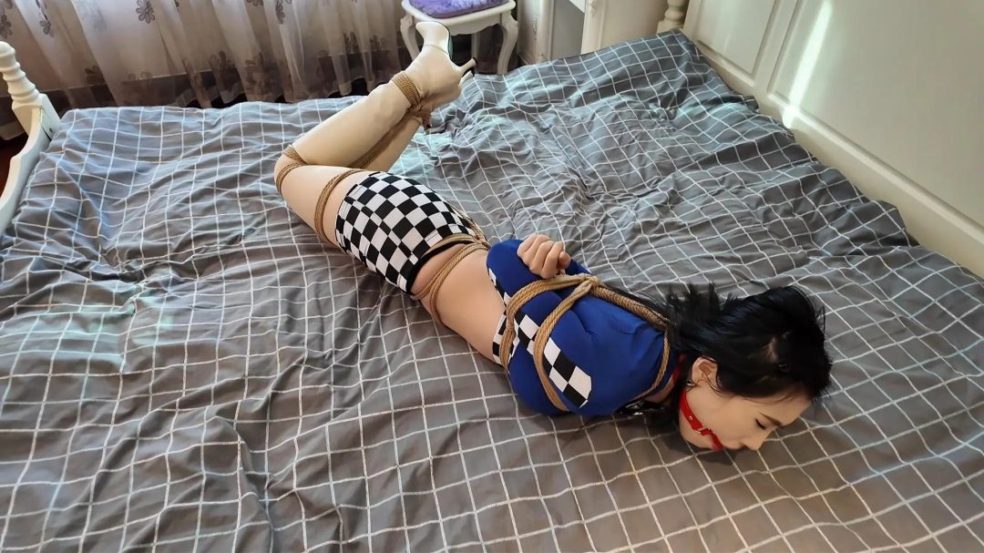 缚神的诱惑·拍摄开始！白靴肉丝赛车女郎-20