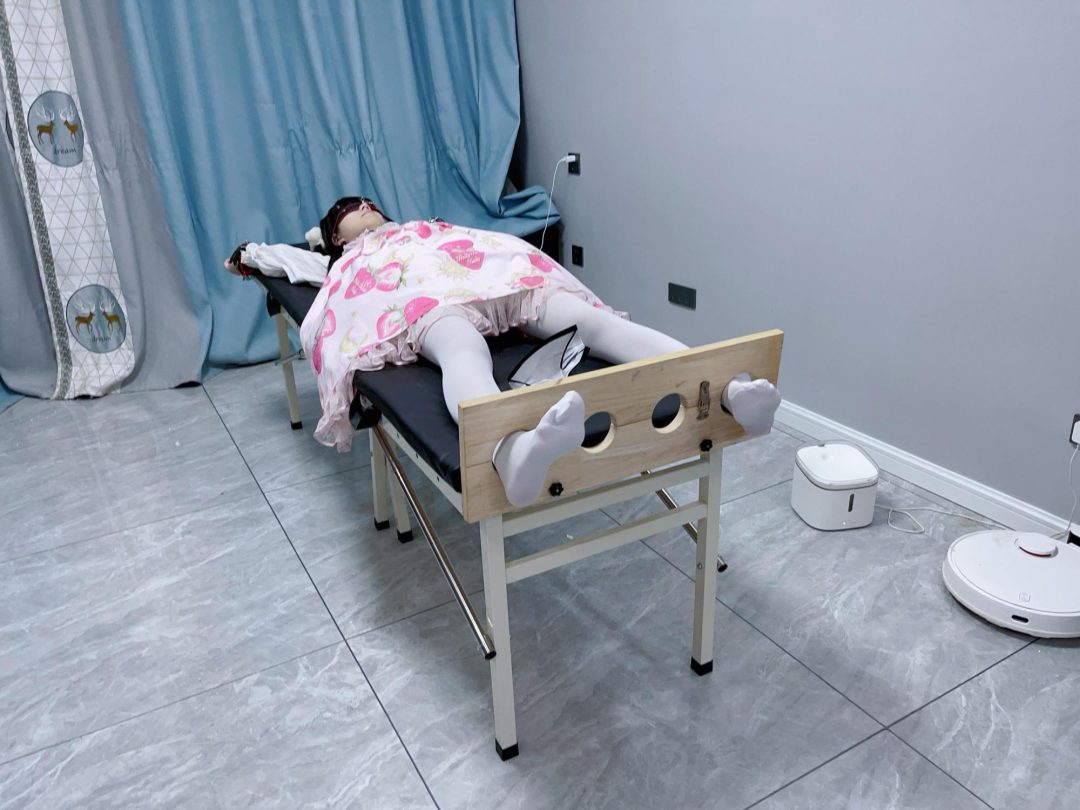 白丝lo娘茶茶连续痒刑tk地狱~（新tk道具~电钻滚刷！持续不断挠痒，冲击感官极限-1