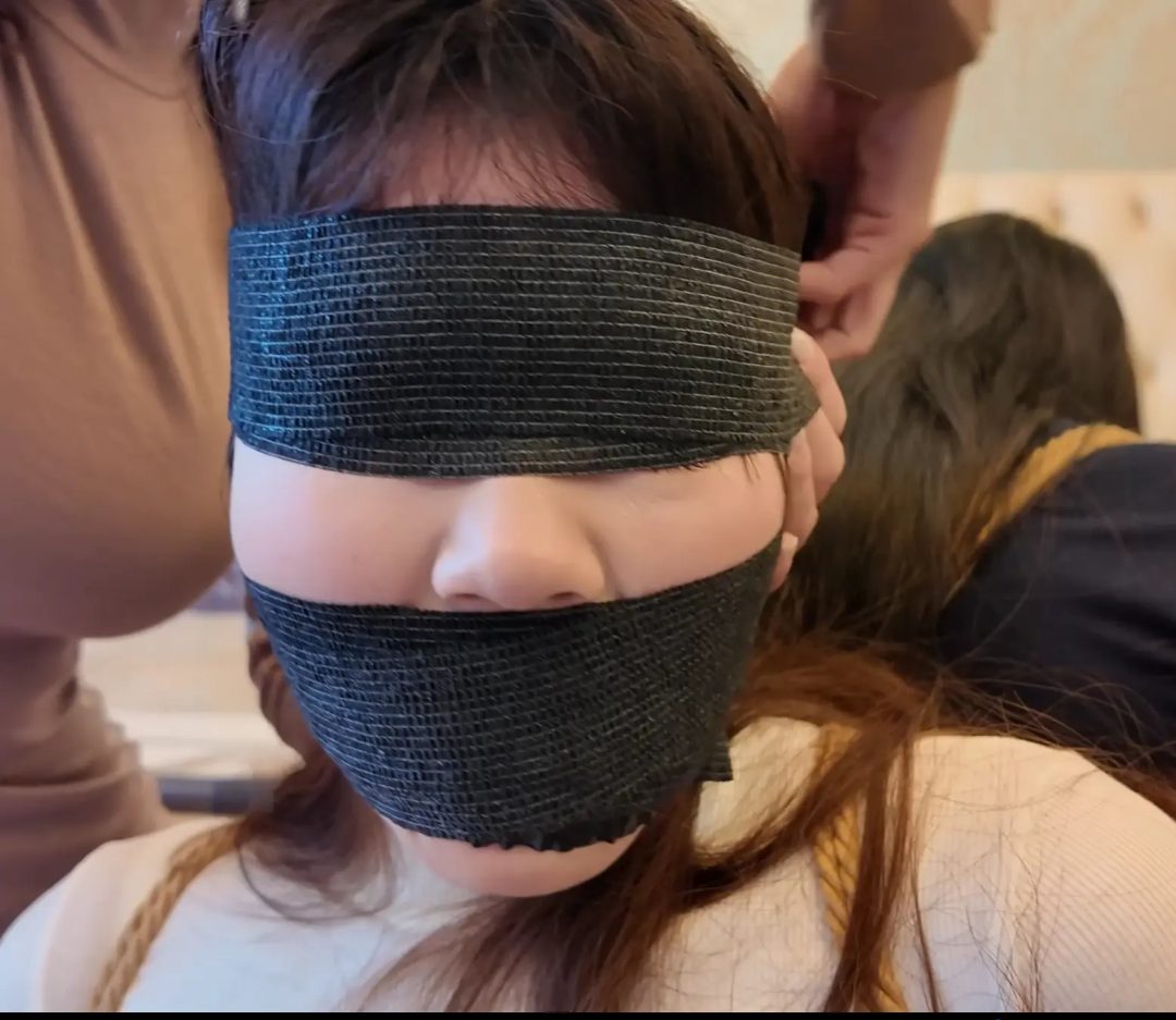 【枫叶工作室】2K《美国洋妞大战中国美女》-6