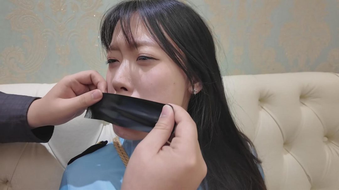 与谁共眠·姐妹终成笼中鸟-13
