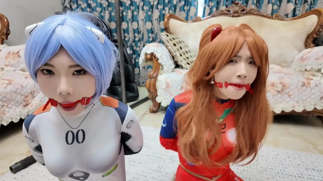 完蛋！我把美女捆绑了？——缚神挑战？落难的EVA等身手办！-13