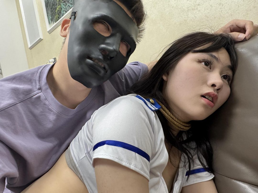 勒掐反击女S上司 空姐 恋足 挣扎 凌辱 勒颈 挑逗 玩弄 脚趾 颈缚 闻脚-3