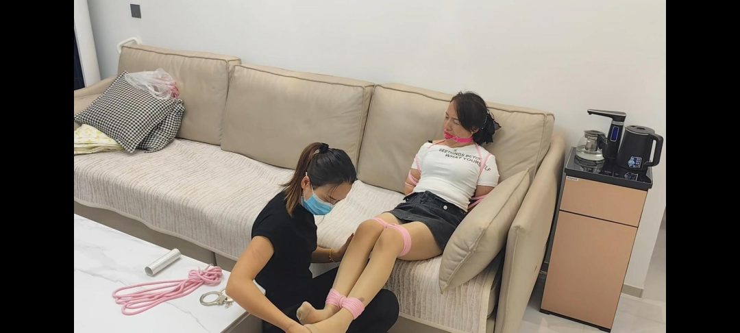 女女游戏（抚摸，玩具，tk，自缚）-2