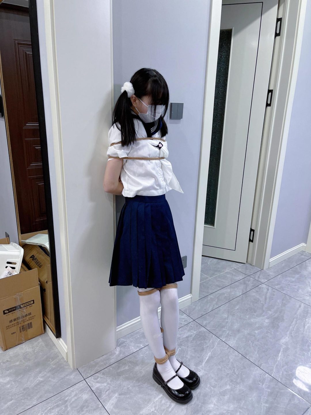 茶茶遇劫记4-白丝jk萝莉惨遭入室，少女能否逃出升天？【DID、绑架、挠痒、驷马、尝试逃脱、逼供】-5