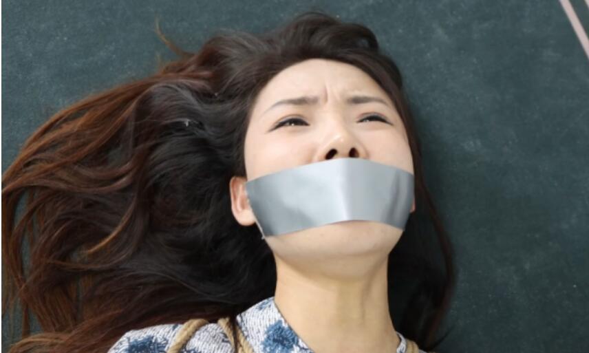 捆绑美女空姐柳洋-6