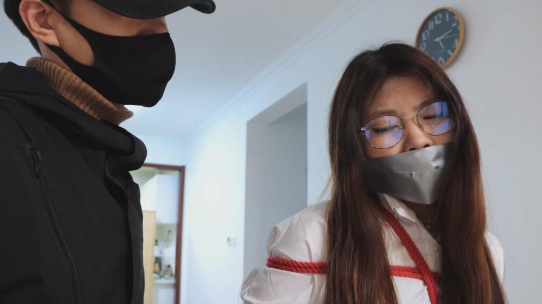 【得意客定拍】《次元三角·雅倩篇（上）》被拘束堵嘴的尸体，不请自来的侦探寻找案件的真相！-10