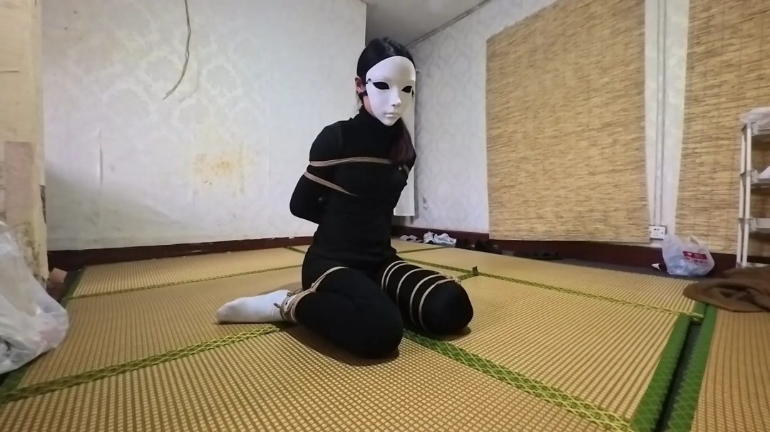 后手缚双折腿-2