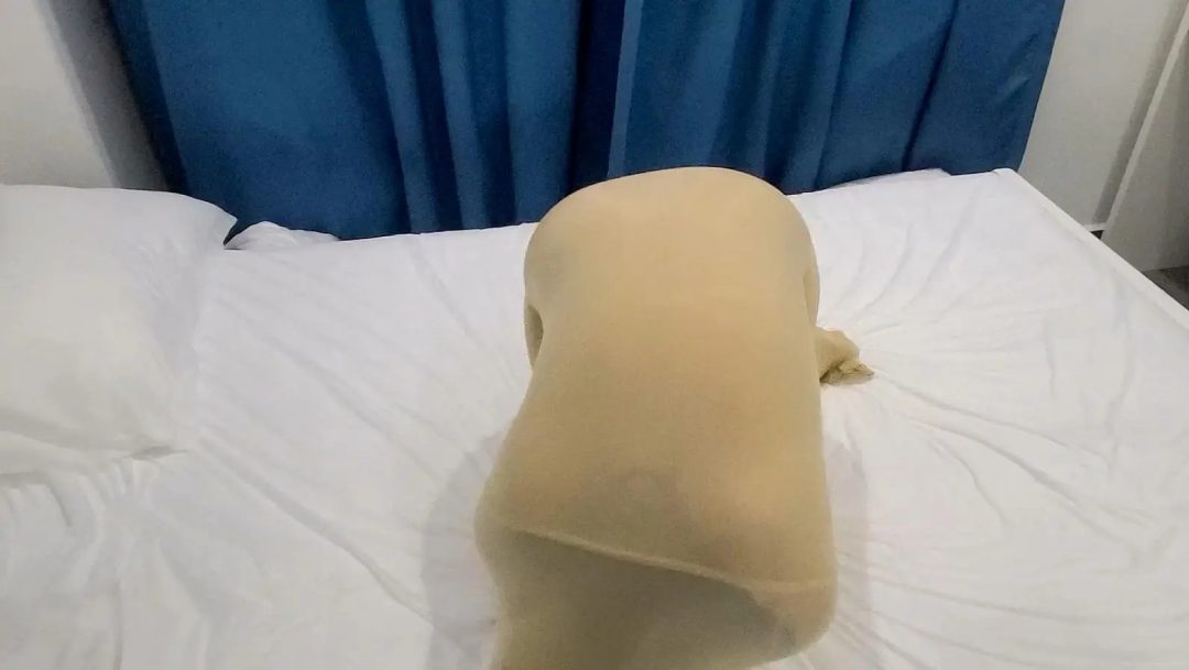小姐姐肉色丝袜睡袋全包-2