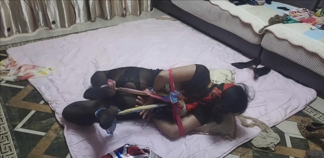 丝巾KB蒙头四马-2