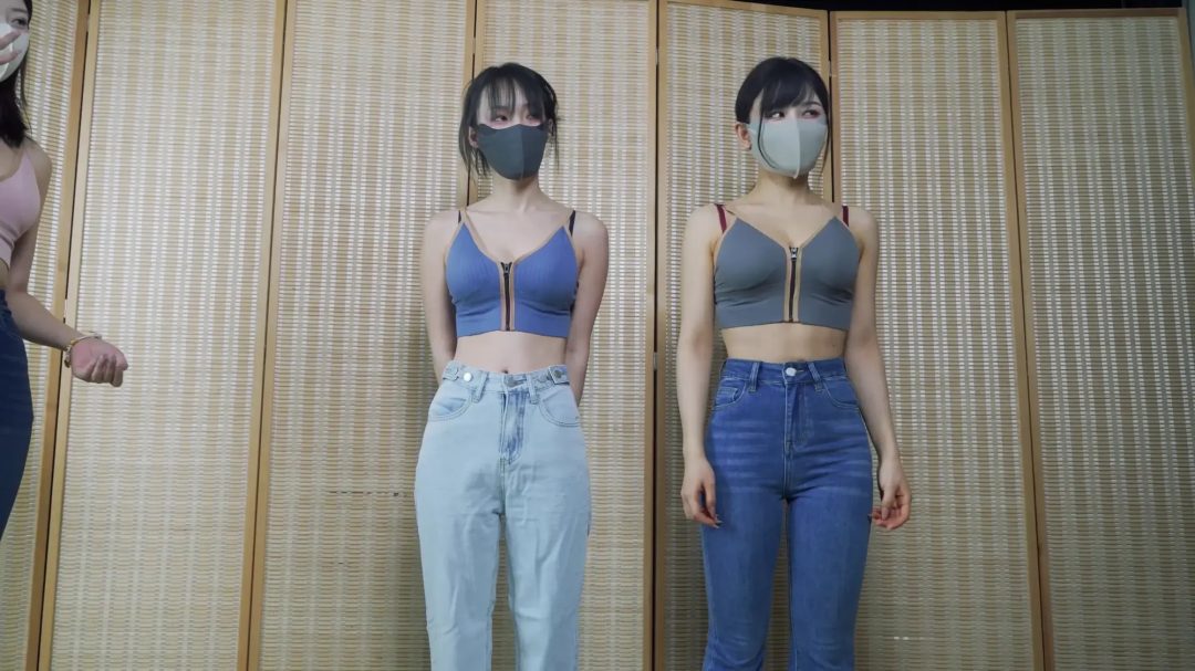 象人原创定拍微剧情—《女M会所》番外篇 老板沉沉不在店 花花 嗷嗷 小0三位女m一起陪客户玩紧缚游戏-1 象人原创定拍微剧情—《女M会所》番外篇 老板沉沉不在店 花花 嗷嗷 小0三位女m一起陪客户玩紧缚游戏-1