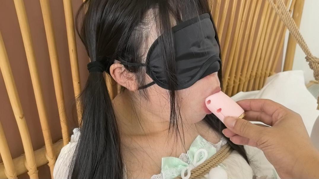 浅尝一下纵锦浪里多段口球训练 无内丝袜观感 股绳虐Y-5