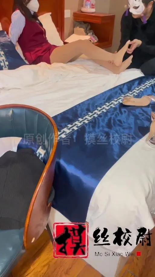 开发素人教师后续.酒店中换制服玩丝挠痒-8 开发素人教师后续.酒店中换制服玩丝挠痒-8