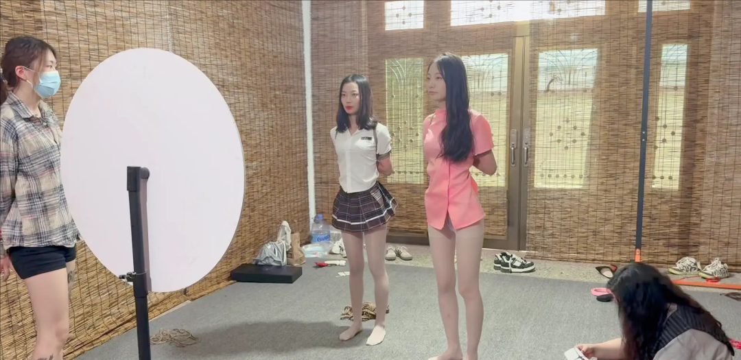 媚娘工作室-塑料闺蜜惩罚游戏2/2(完）-10