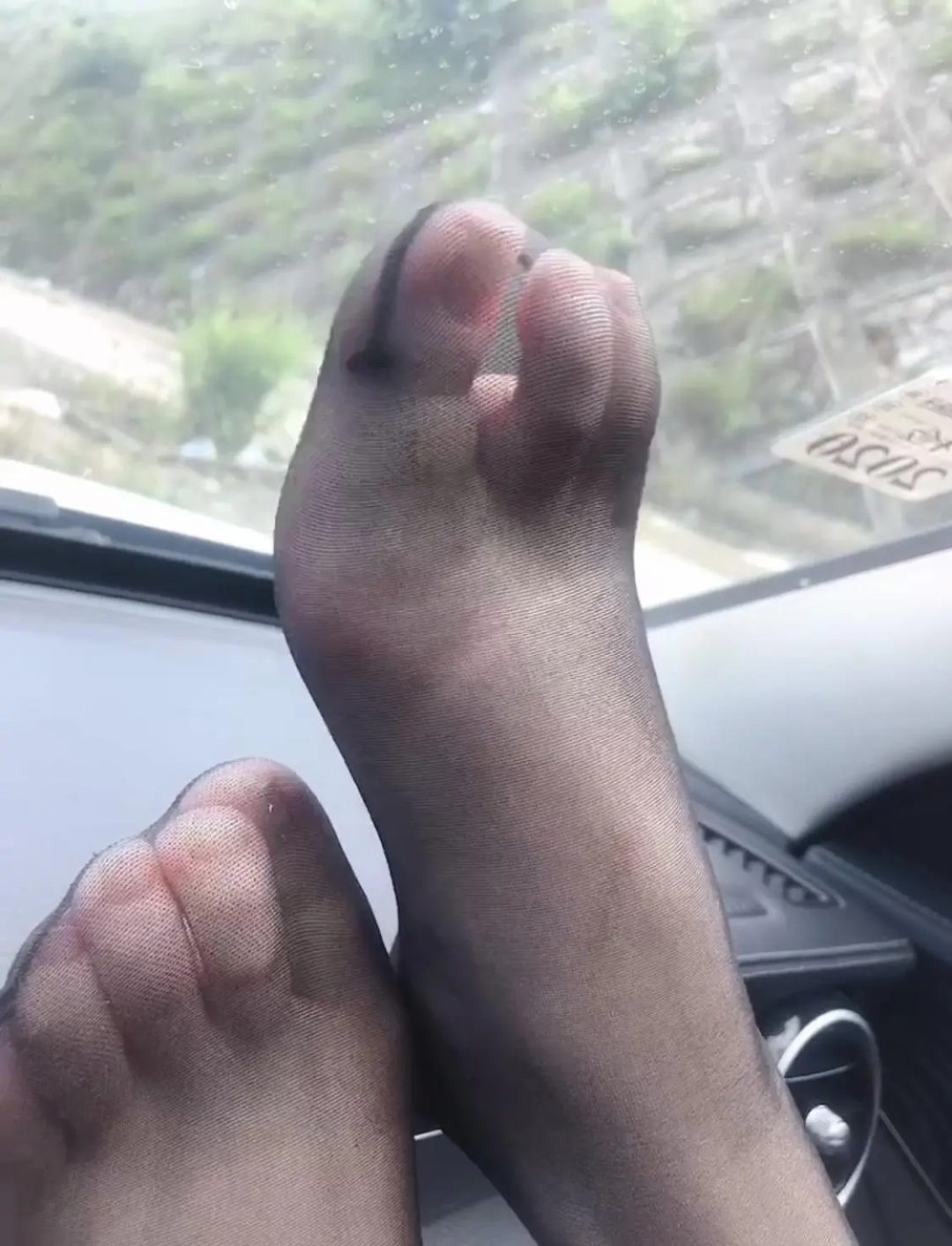 医科大jk妹子最后一章，近景拍摄黑丝玉足-5