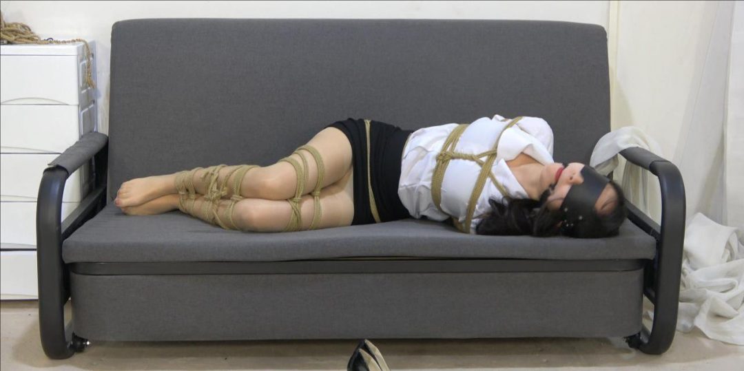 珊珊被竞争对手挟持,逼供其实成为商业间谍,OL装丝袜捆绑挣扎TK-7 珊珊被竞争对手挟持,逼供其实成为商业间谍,OL装丝袜捆绑挣扎TK-7