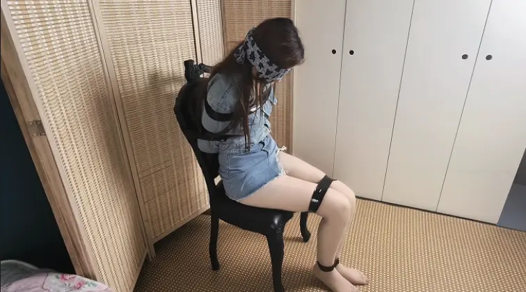新模蜜瓜首秀，大长腿气质美女-7