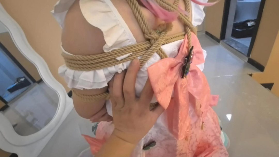 瑶妹来解锁kiss toy突突更多玩法 继续体验两位数入潮 鸭子坐木马突突入潮 强制分腿入潮 跪立电击皮革头套呼控 昏迷了不要紧-3 瑶妹来解锁kiss toy突突更多玩法 继续体验两位数入潮 鸭子坐木马突突入潮 强制分腿入潮 跪立电击皮革头套呼控 昏迷了不要紧-3