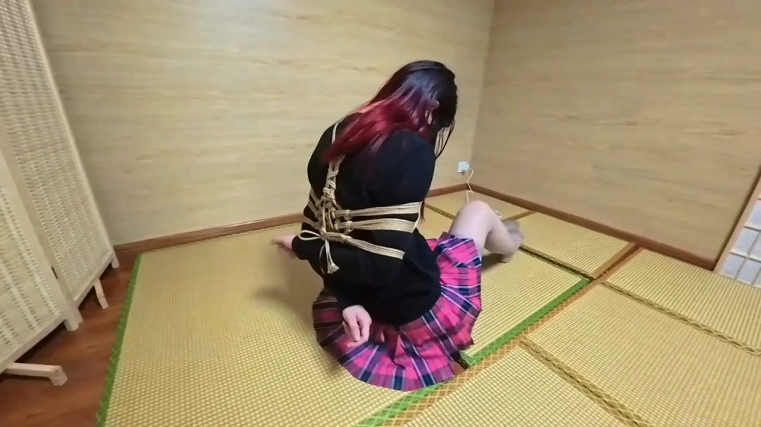 红色JK裙日式上半身三段式束缚！-3
