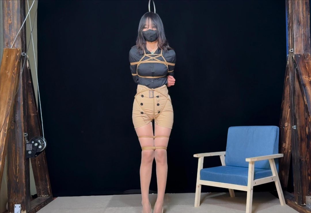 老师孤身一人来体验绳缚想体验被虐的感觉 紧缚 郊狼 口伽-3