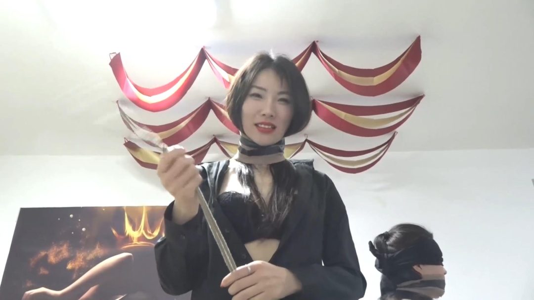 逍遥定拍.劫中劫02. 凶残的女老赖解脱绳缚怒绑两个女小偷,4人木乃伊缚-3