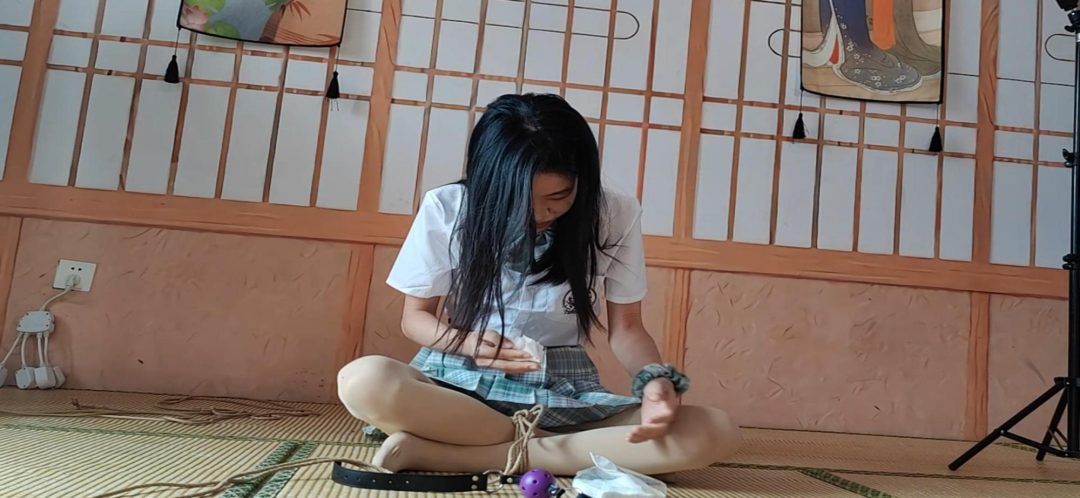 娜娜试镜《后手观音和超紧欧式直臂海老缚放置》及访谈-11