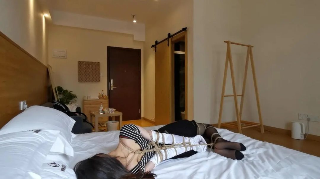 奥特曼也很酷定拍：莞尔长丝手套反绑放置（下）-8