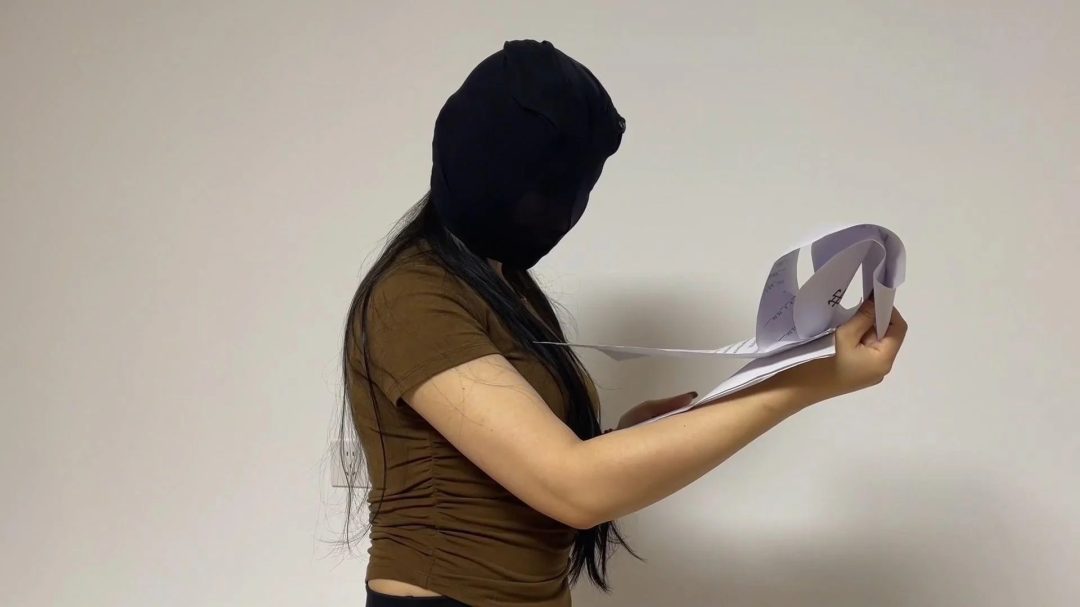 云雀定拍.公报私仇01.绑架惩罚刻薄的女总裁却意外遭遇屋中潜伏的神秘蒙面女人-1