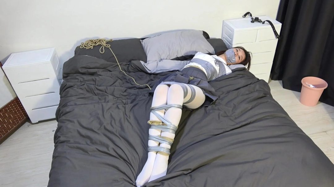 模特甘然 《老师的秘密02》老师和学生开启长期的游戏生活-3